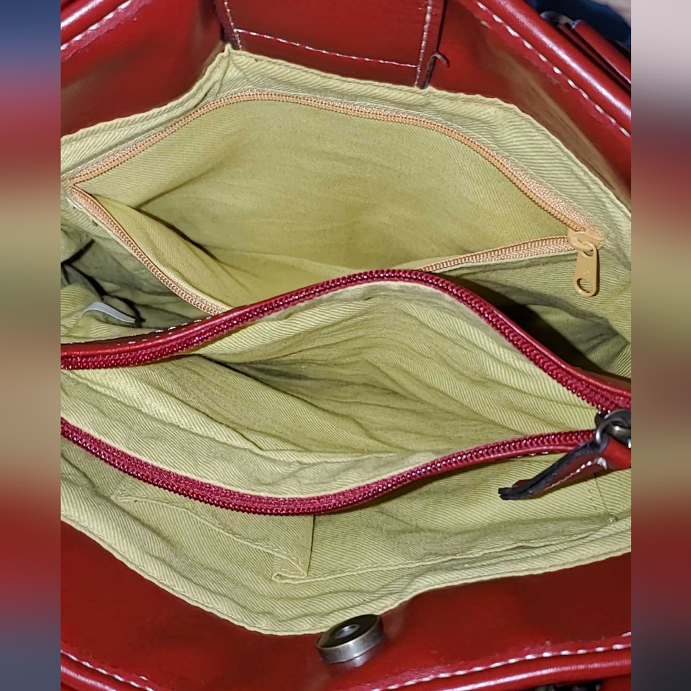 BIG ROOMY Cranberry Red Handbag Vegan Leather Purse Bag - Picture 3 of 12